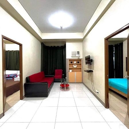 Lovely 2 Bed Room Condo Infront Of Naia Terminal 3 Манила Екстериор снимка