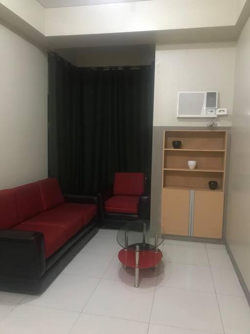 Lovely 2 Bed Room Condo Infront Of Naia Terminal 3 Манила Екстериор снимка